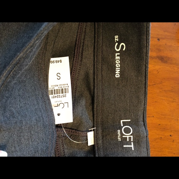 NWTLoft size:Sm grey leggings extremely flattering - Picture 4 of 4